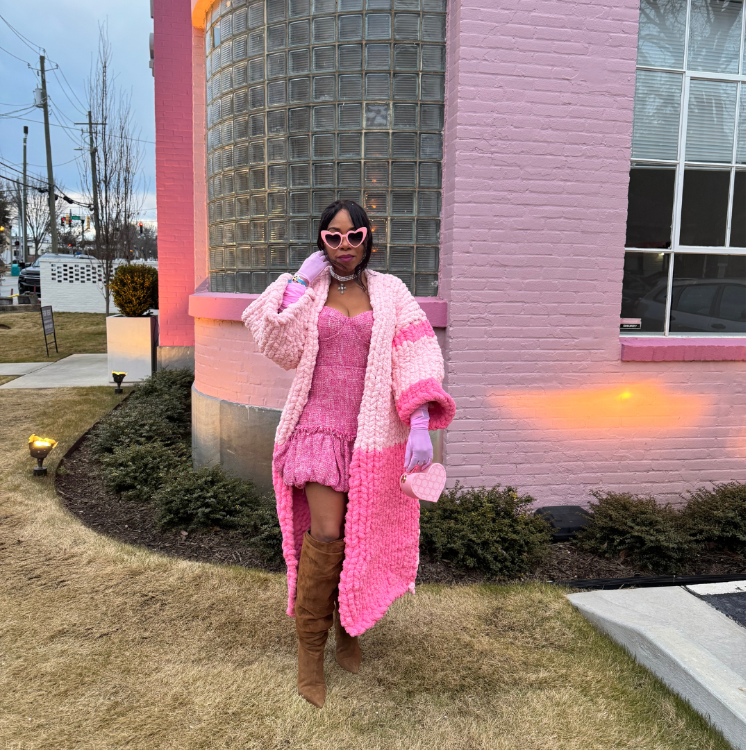 Cozy and Pretty in Pink: Maxi Chunky Knit Sweater with Ultimate Comfort